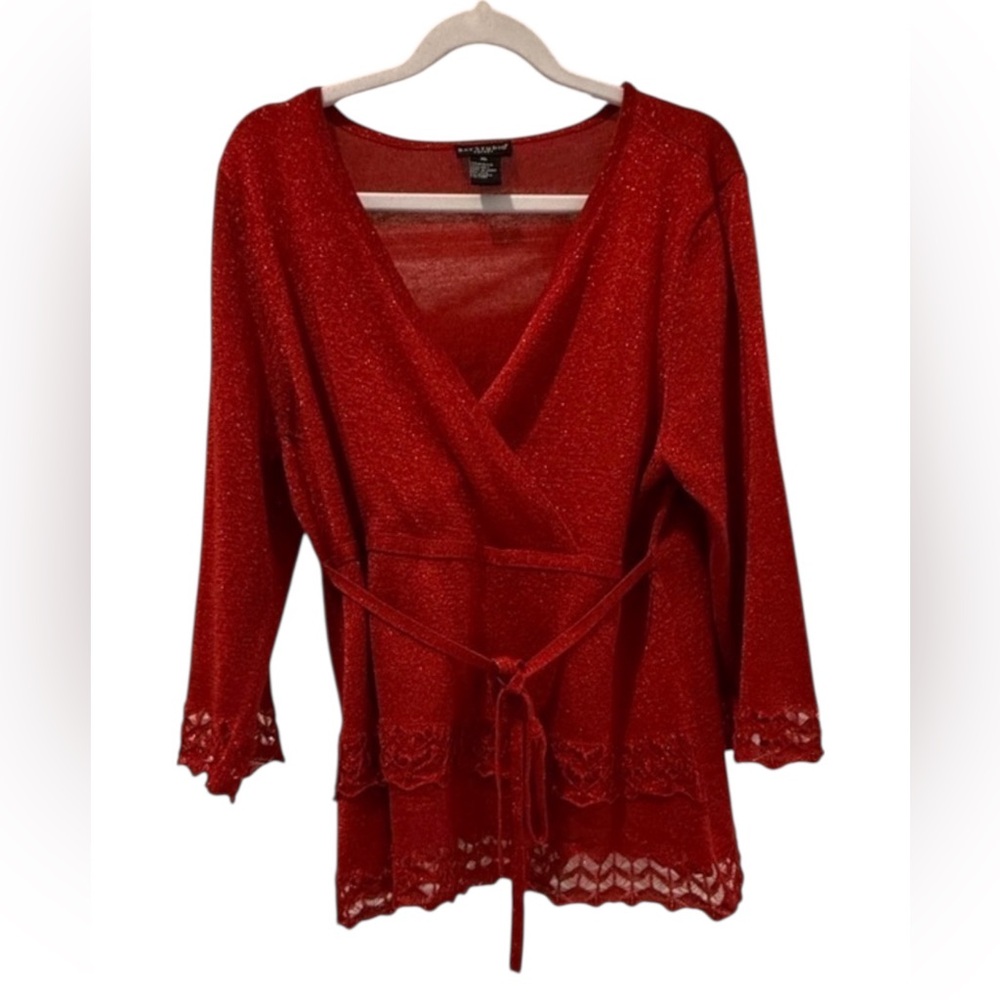 New sweater‎ blouse size xl